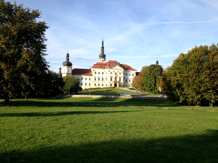 Zamek w Ołomuńcu parku